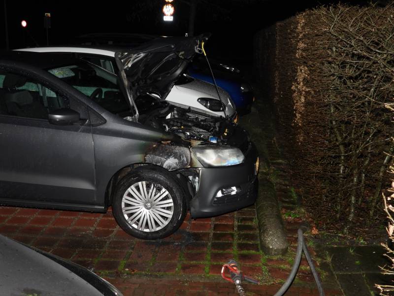 Flinke schade na brand in personenauto