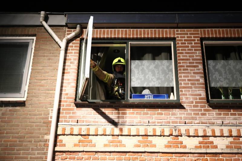 Schoorsteenbrand snel onder controle