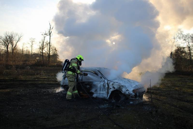 Crossauto brandt volledig uit
