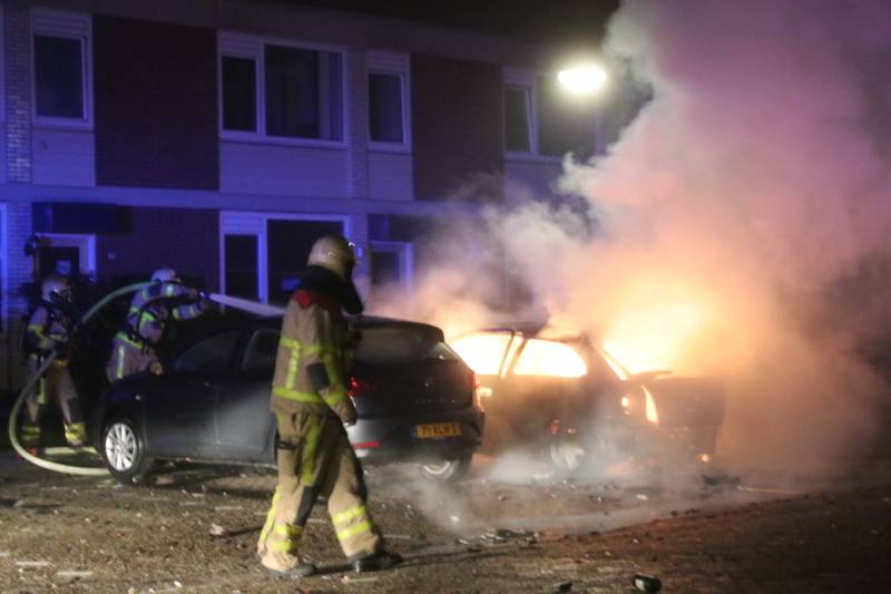 Personenauto verwoest door brand
