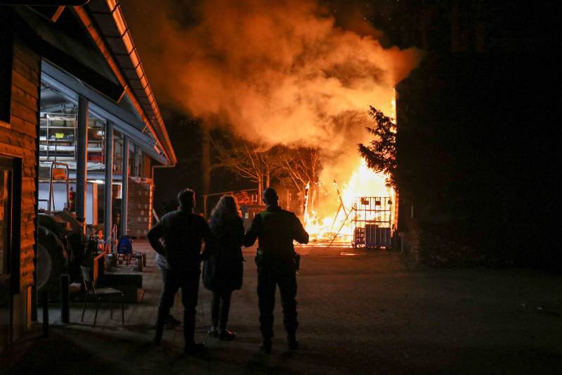 Flinke brand verwoest schuur
