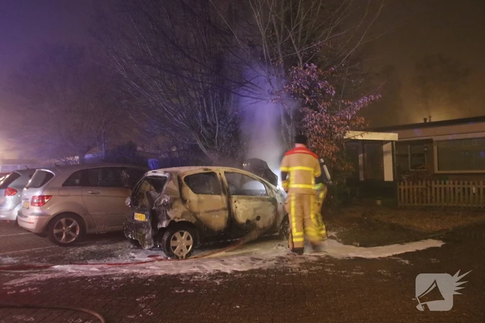 Auto brand volledig uit