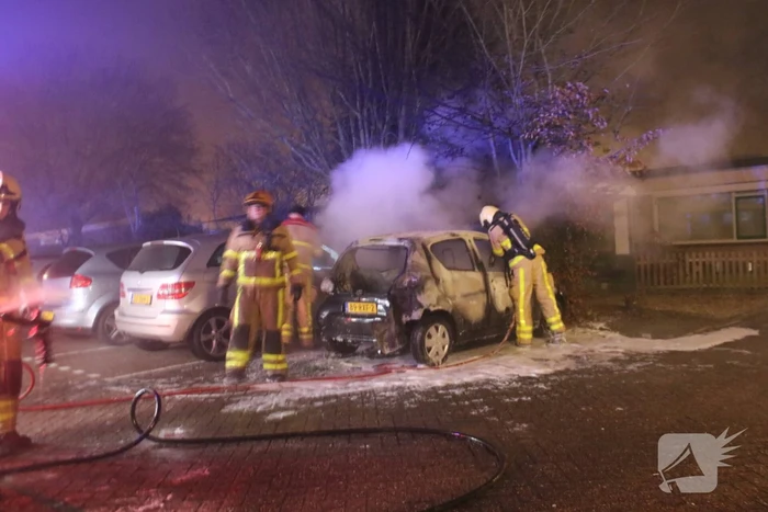 Auto brand volledig uit