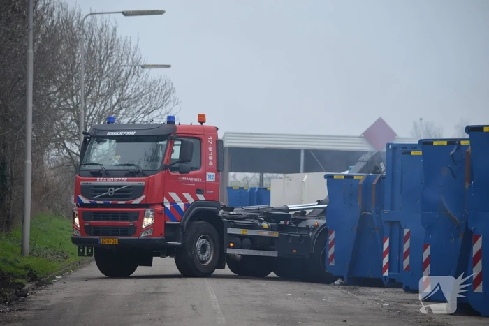 Brand in container bij afvalverwerker