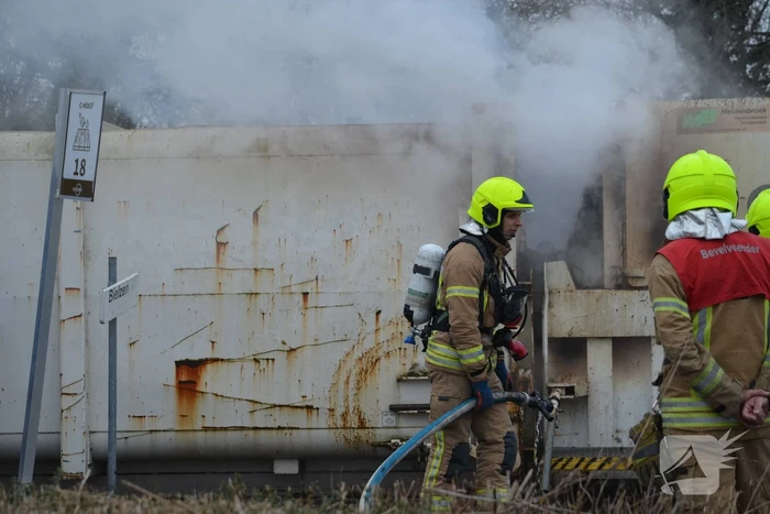 Brand in container bij afvalverwerker