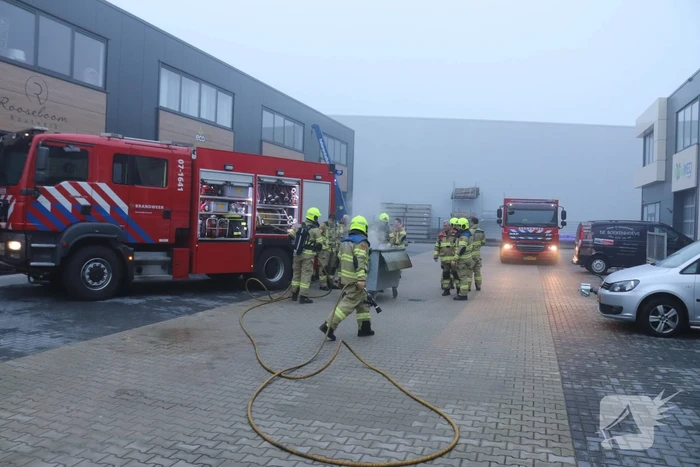 Afvalcontainer vat vlam