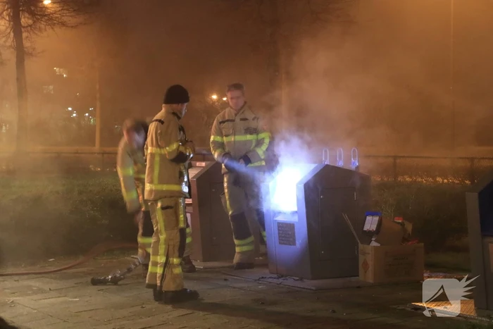 Brand ontstaan in ondergrondse container