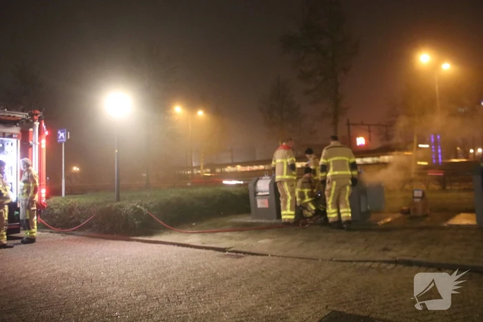 Brand ontstaan in ondergrondse container