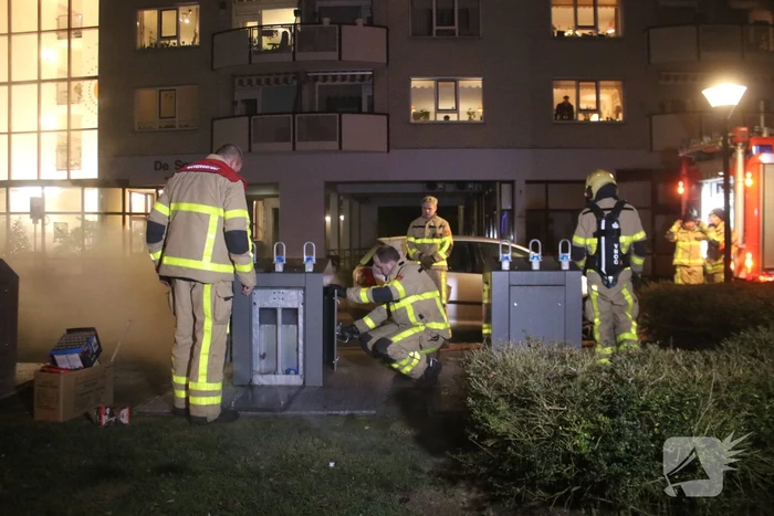 Brand ontstaan in ondergrondse container