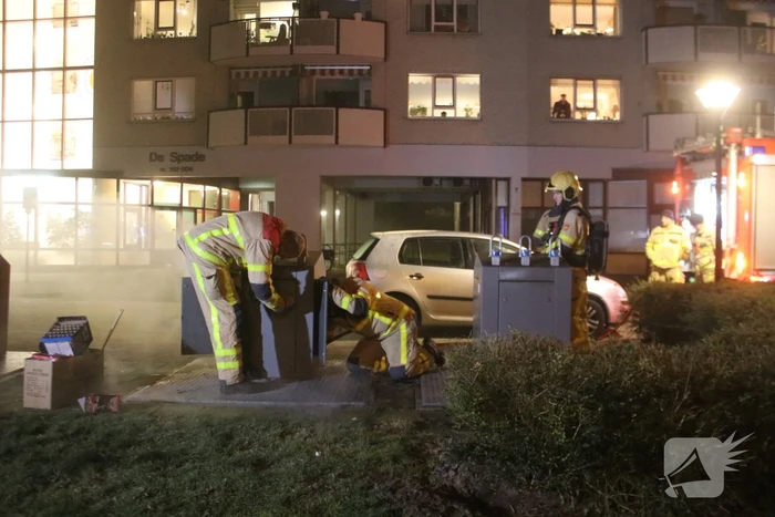 Brand ontstaan in ondergrondse container