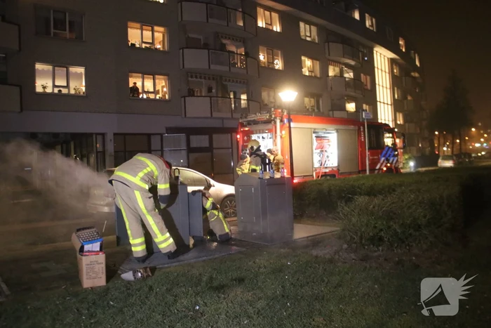 Brand ontstaan in ondergrondse container