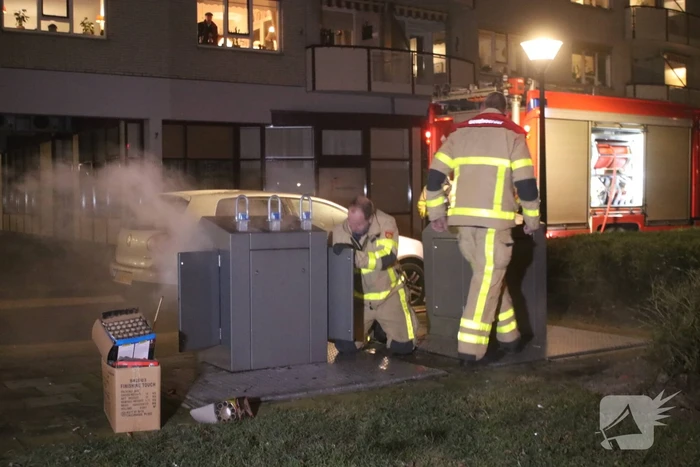 Brand ontstaan in ondergrondse container