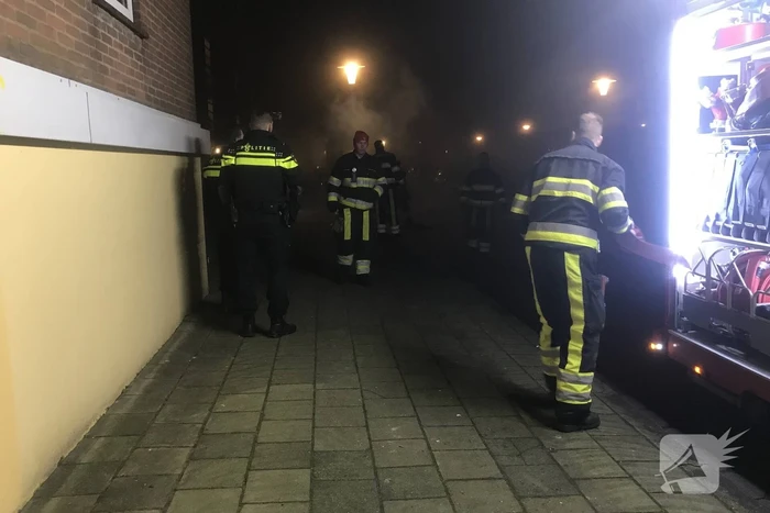 Brand in papiercontainer door vuurwerk