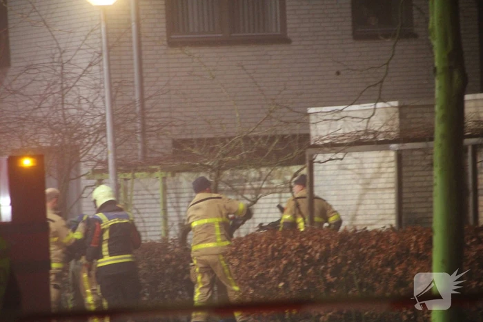 Flinke rookontwikkeling bij brand in woning
