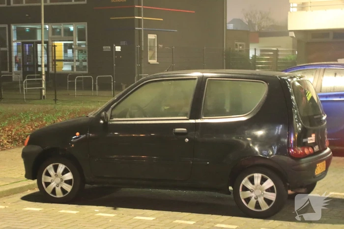 Auto in brand gestoken