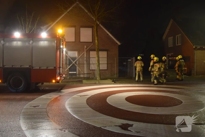 Veel rook bij brand leegstaande woning