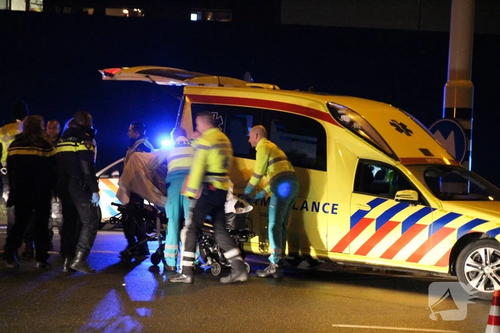 Meerdere voertuigen botsen voor oprit snelweg