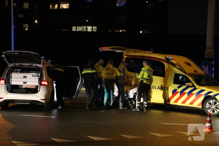 Meerdere voertuigen botsen voor oprit snelweg