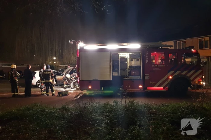 Auto verwoest door brand