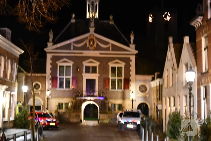 Grote brand historisch pand, brand moeilijk te bestrijden