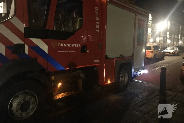 Brandweer verricht metingen na gaslucht