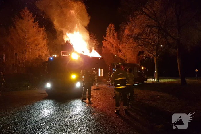 Leegstaande woning verwoest door brand
