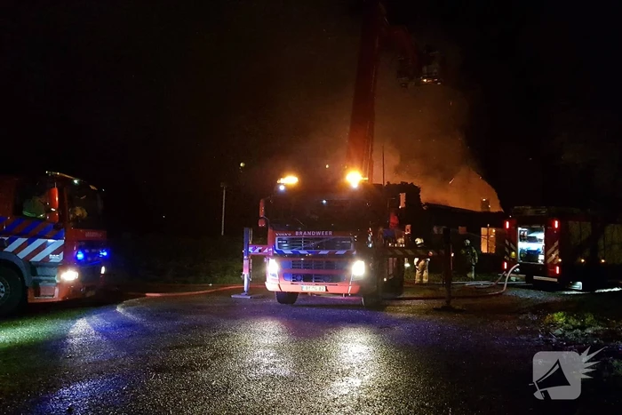Leegstaande woning verwoest door brand