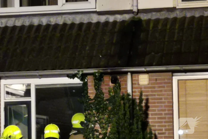 Gewonde en veel rook bij brand in woning