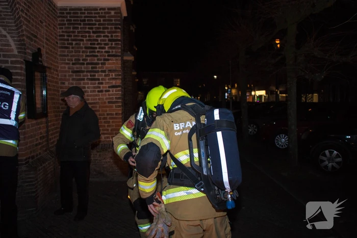 Brandweer oefent enorme brand in toren Grote Kerk