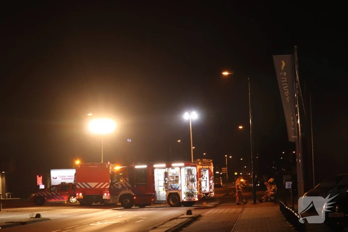 Tankstation en weg afgesloten na lekkage