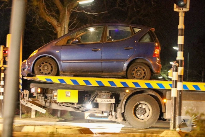 Forse schade na aanrijding op kruising