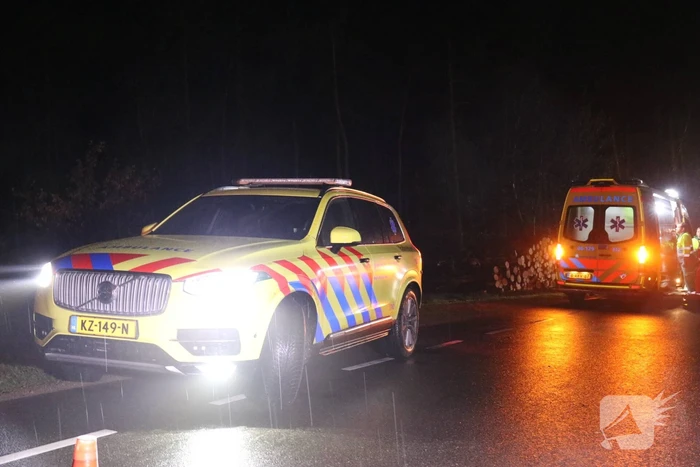 Auto over de kop geslagen