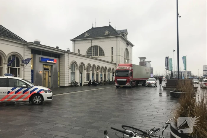 Verdacht pakketje aangetroffen in trein op station