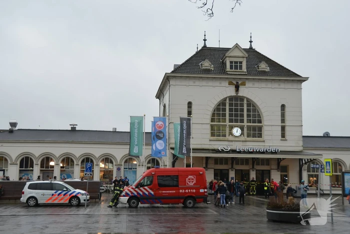 Verdacht pakketje aangetroffen in trein op station
