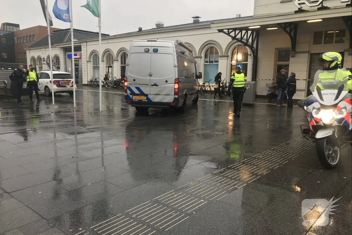 Verdacht pakketje aangetroffen in trein op station