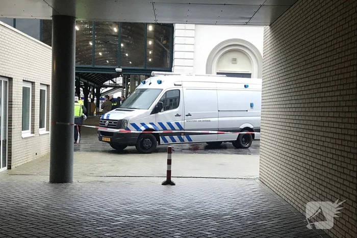 Verdacht pakketje aangetroffen in trein op station