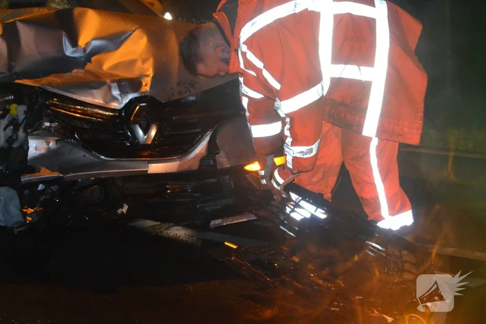 Gewonden en forse schade na aanrijding
