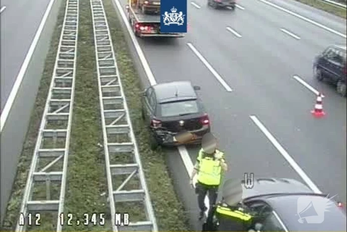 Twee rijstroken dicht op snelweg door ongeval