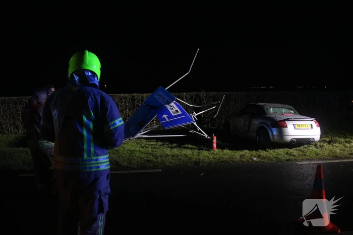 Flinke schade en gewonden na kop-staart aanrijding