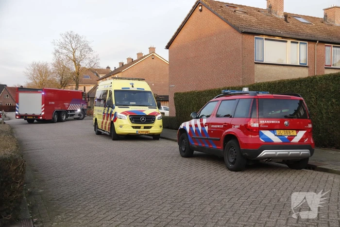 Brand in schuur achter woning