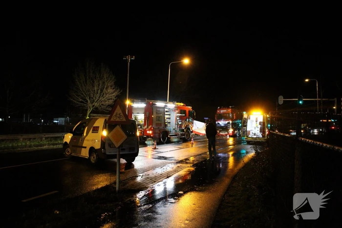 Man overleden na frontale aanrijding met vrachtwagen