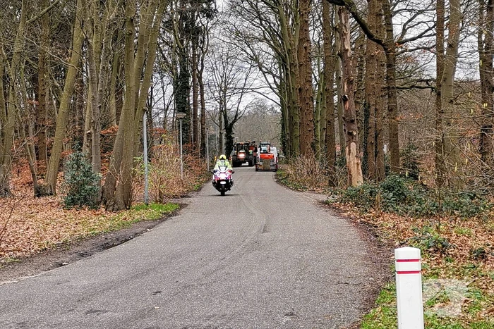 Aspirant politieagenten doen algemene verkeerscontrole
