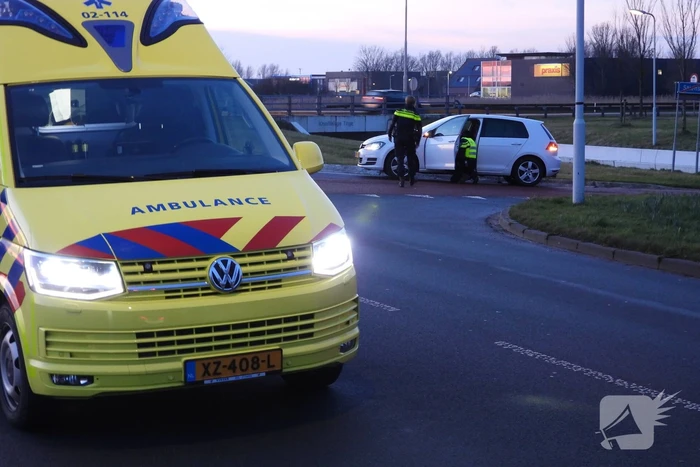 Fietser gewond na aanrijding met personenauto