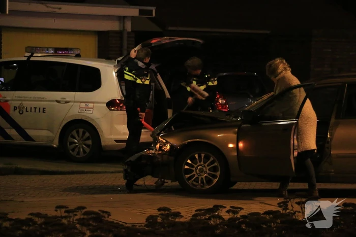 Fikse schade na aanrijding tussen twee autos