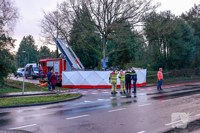 Dode aangetroffen voor begraafplaats