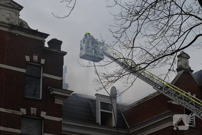 Veel rook bij brand in appartementencomplex