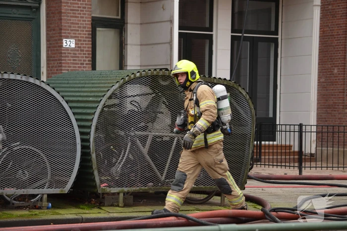Veel rook bij brand in appartementencomplex