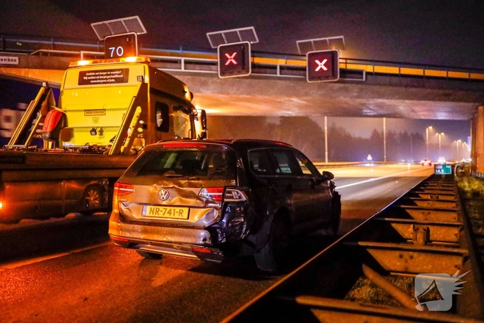 Enorme ravage na ongeval met vrachtwagen