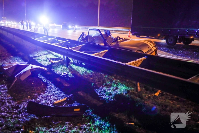 Enorme ravage na ongeval met vrachtwagen