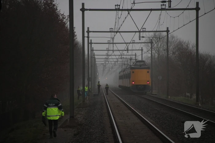Geen treinverkeer na aanrijding met trein